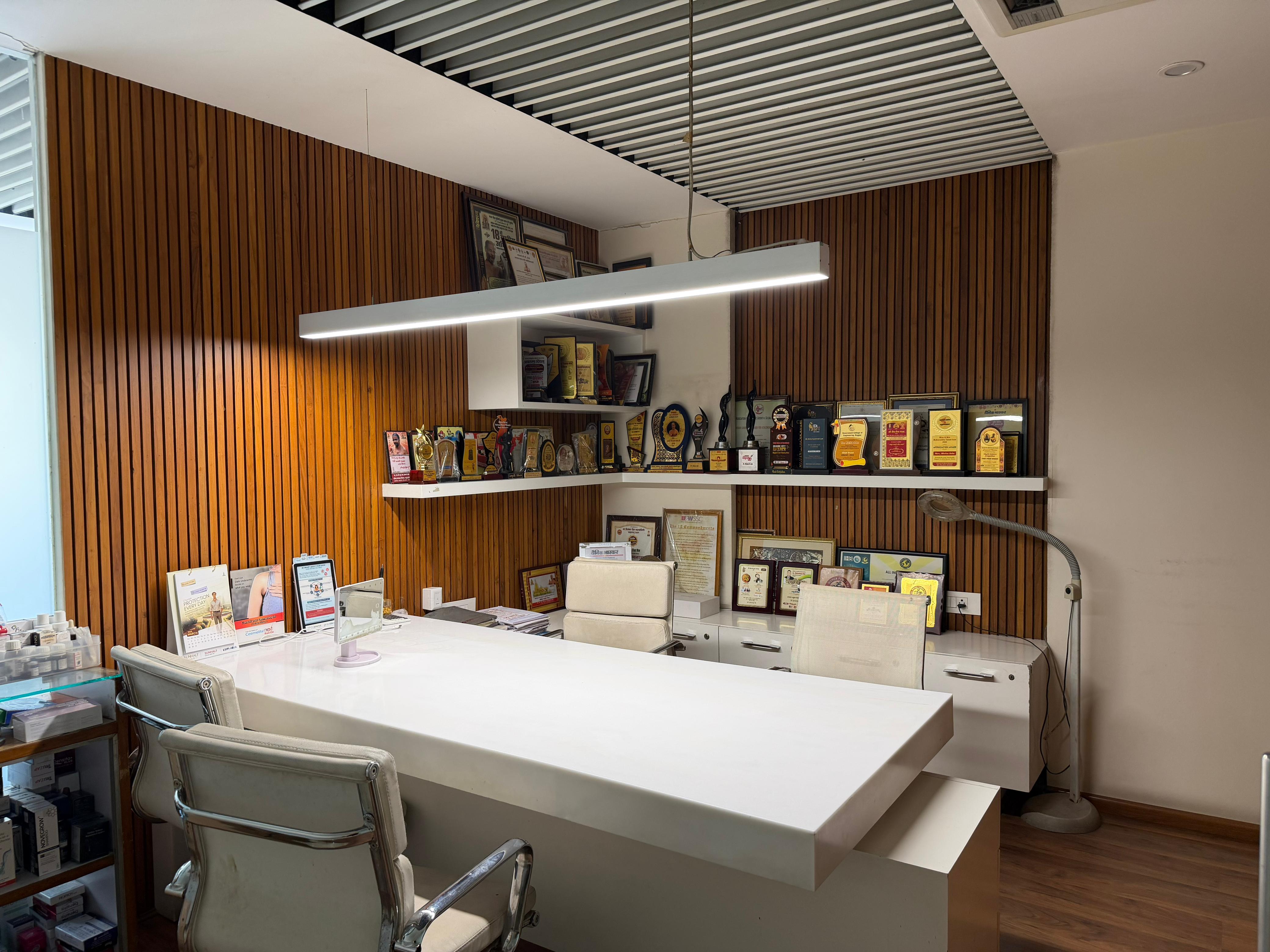 Clinic office photo 3